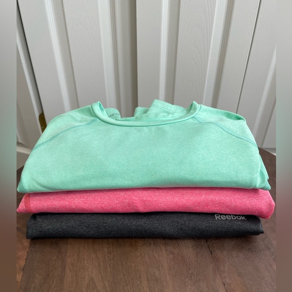 Three Reebok performance long sleeve - Picture 5 of 6